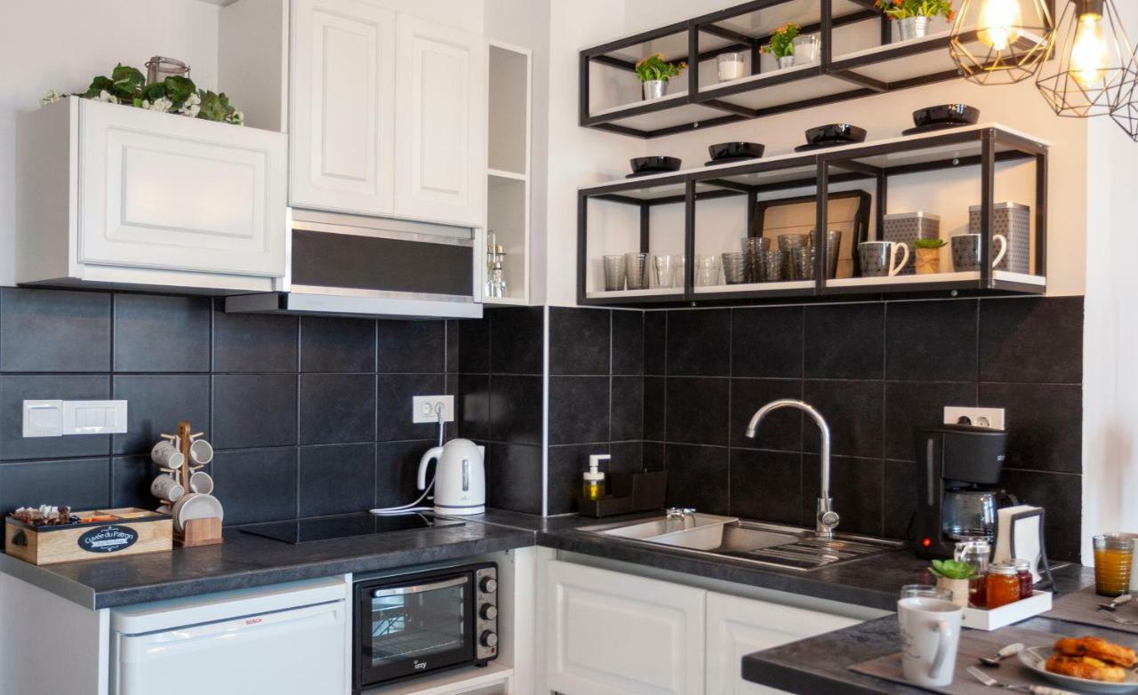 Apartament Aristophanes Luxury Flat Psyrri Square Ateny Zewnętrze zdjęcie